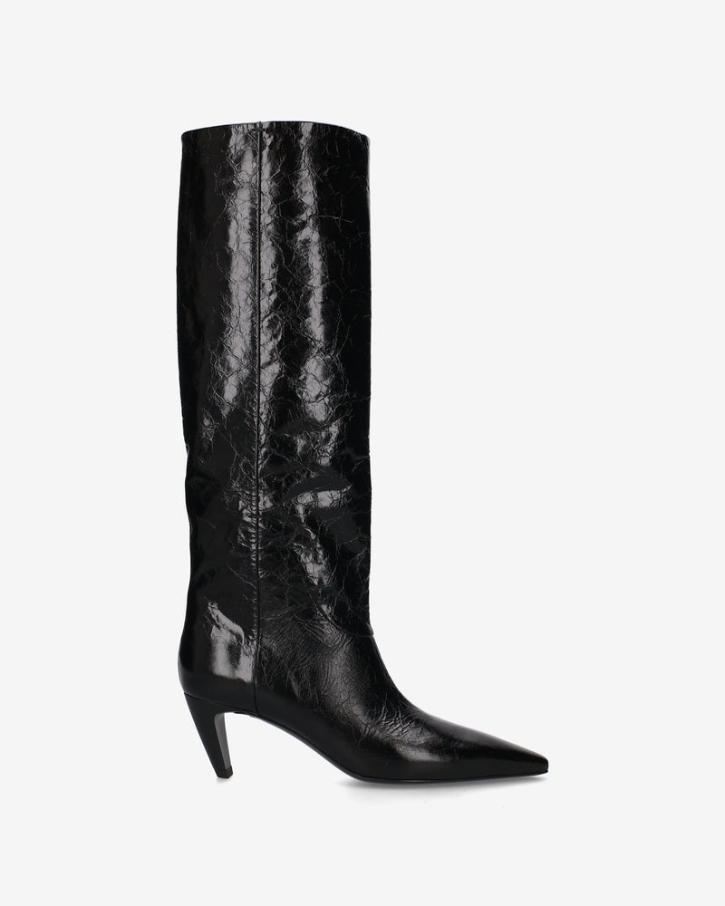 Leather boots with a glossy finish