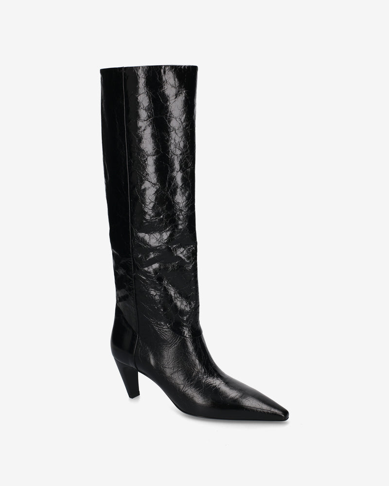 Leather boots with a glossy finish