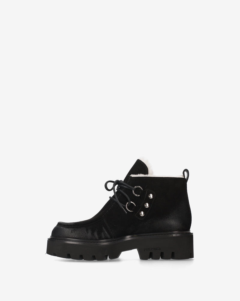 Suede ankle boots with sheepskin lining