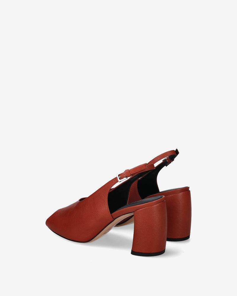 Sandali in pelle con tacco