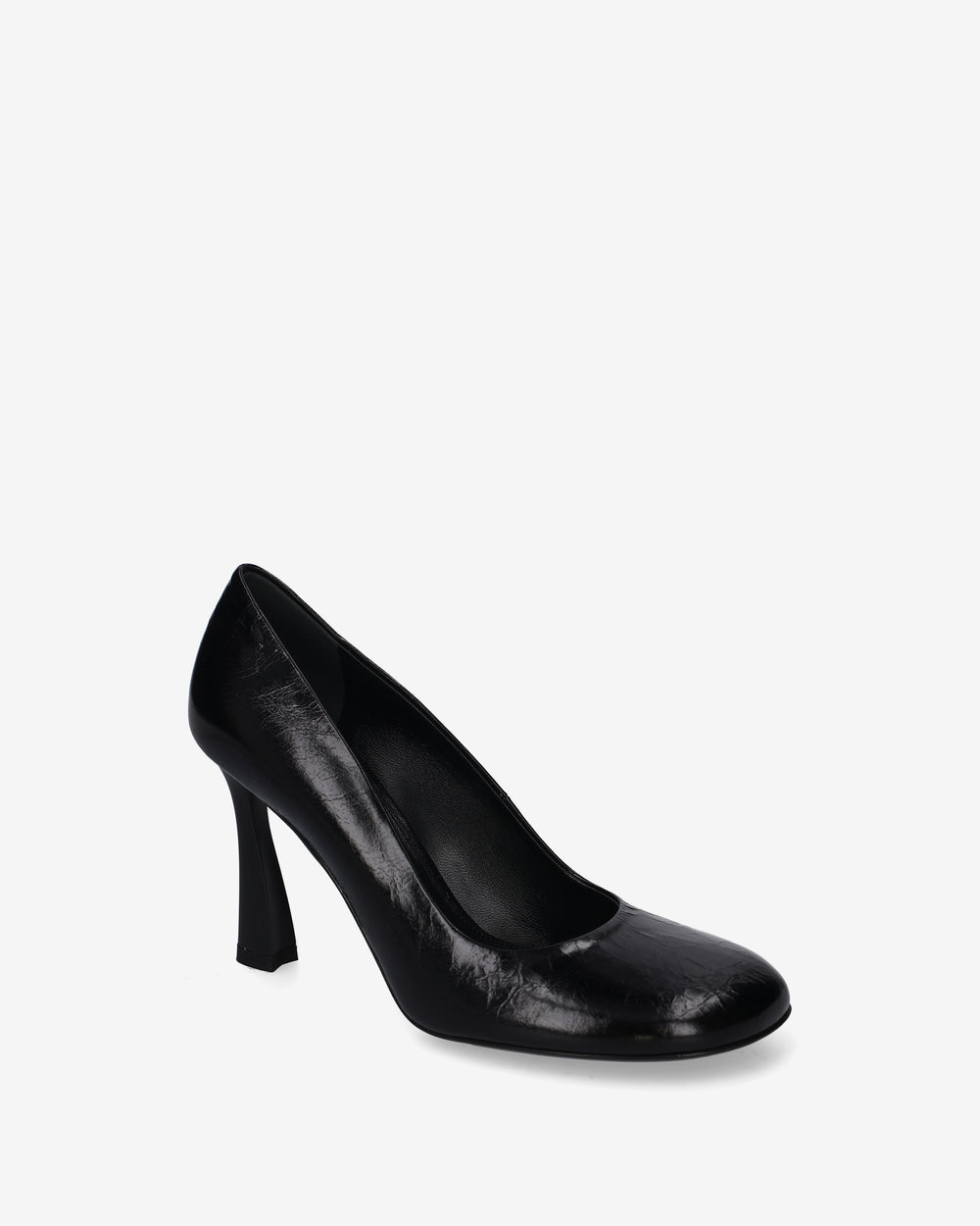 Leather pumps with a sculptural heel