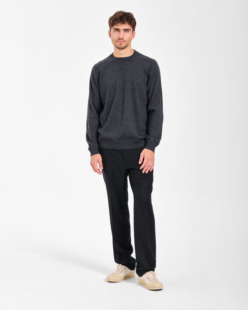 Round-neck wool sweater